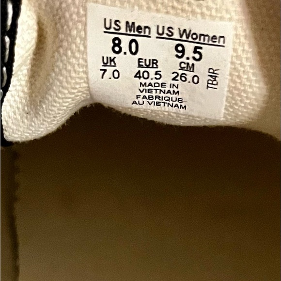 Disney’s Mickey Mouse Vans off the wall sneakers - Picture 5 of 16